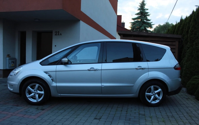 Ford S-Max cena 24700 przebieg: 233000, rok produkcji 2009 z Sosnowiec małe 352